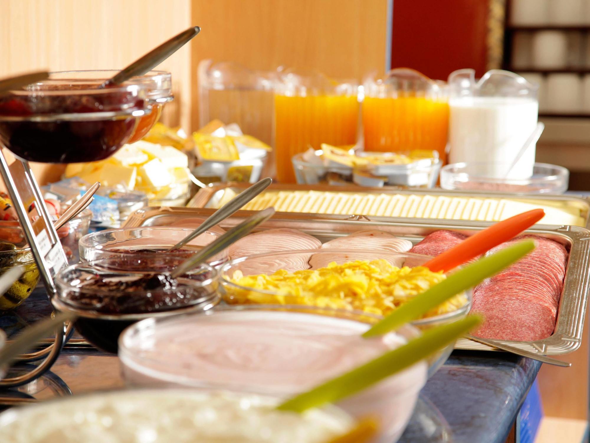Acama Hotel & Hostel Schoeneberg เบอร์ลิน ภายนอก รูปภาพ